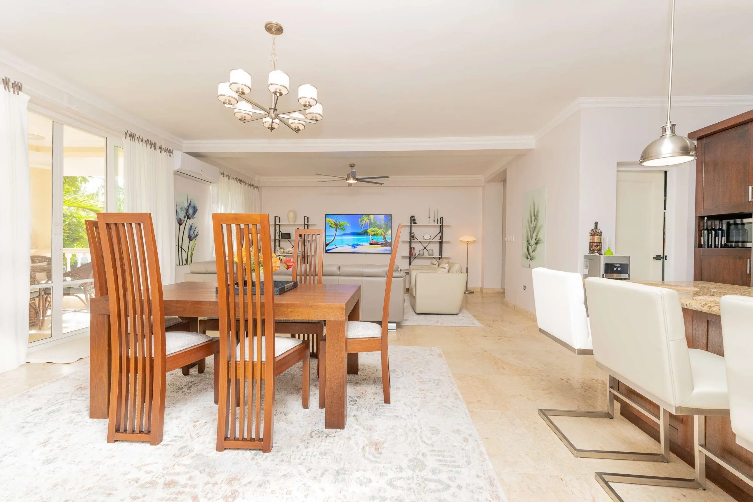Hispainiola Beach L-00B1 Dining Area.jpg
