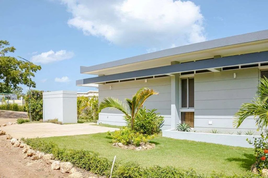 Casa Linda Villa Whitesand Front View of Villa