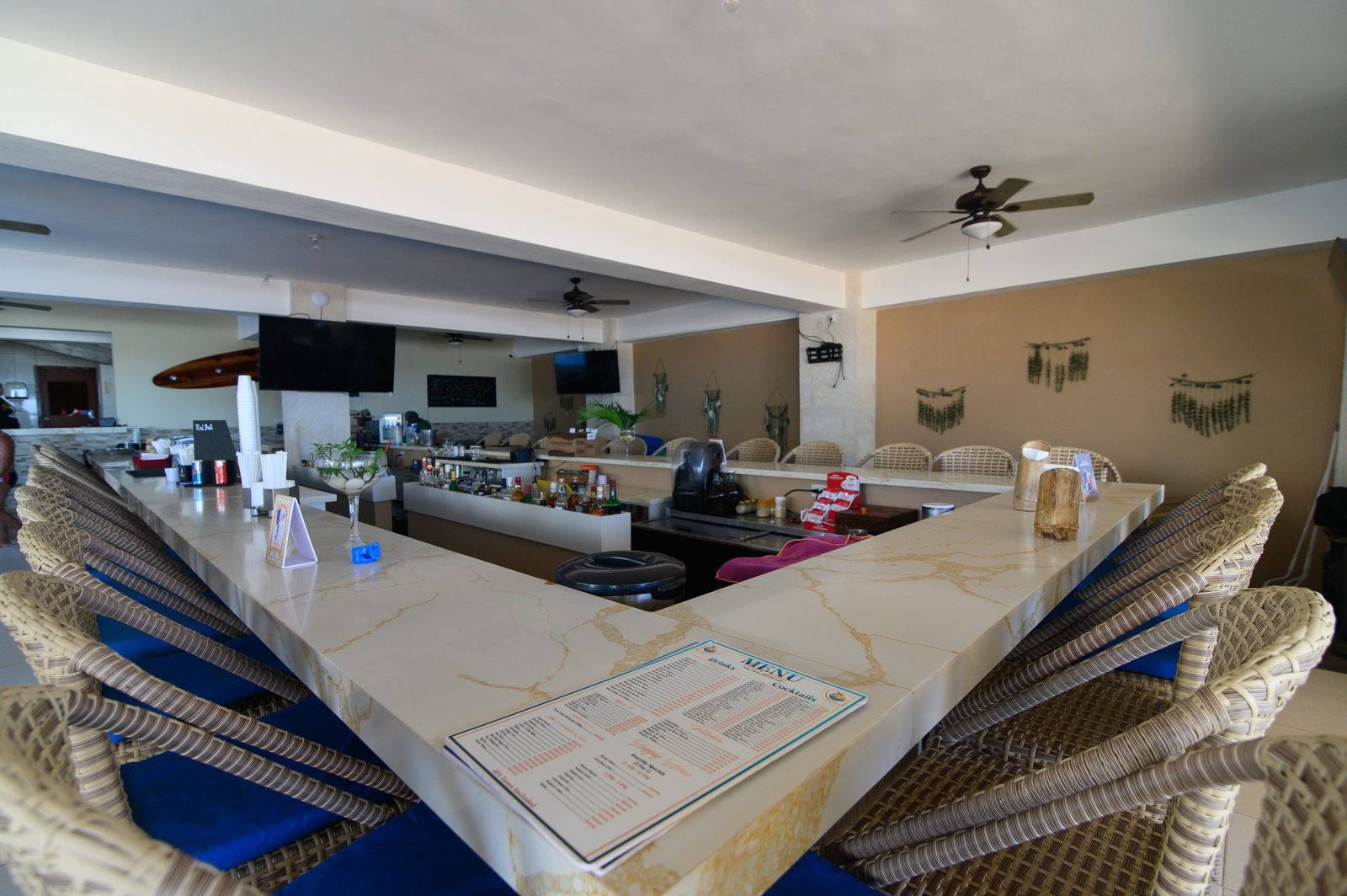 Connections Beach Club VIP Bar