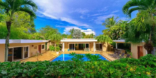 Private 6-Bedroom Villa for Sale in Casa Linda on Ravine Lot