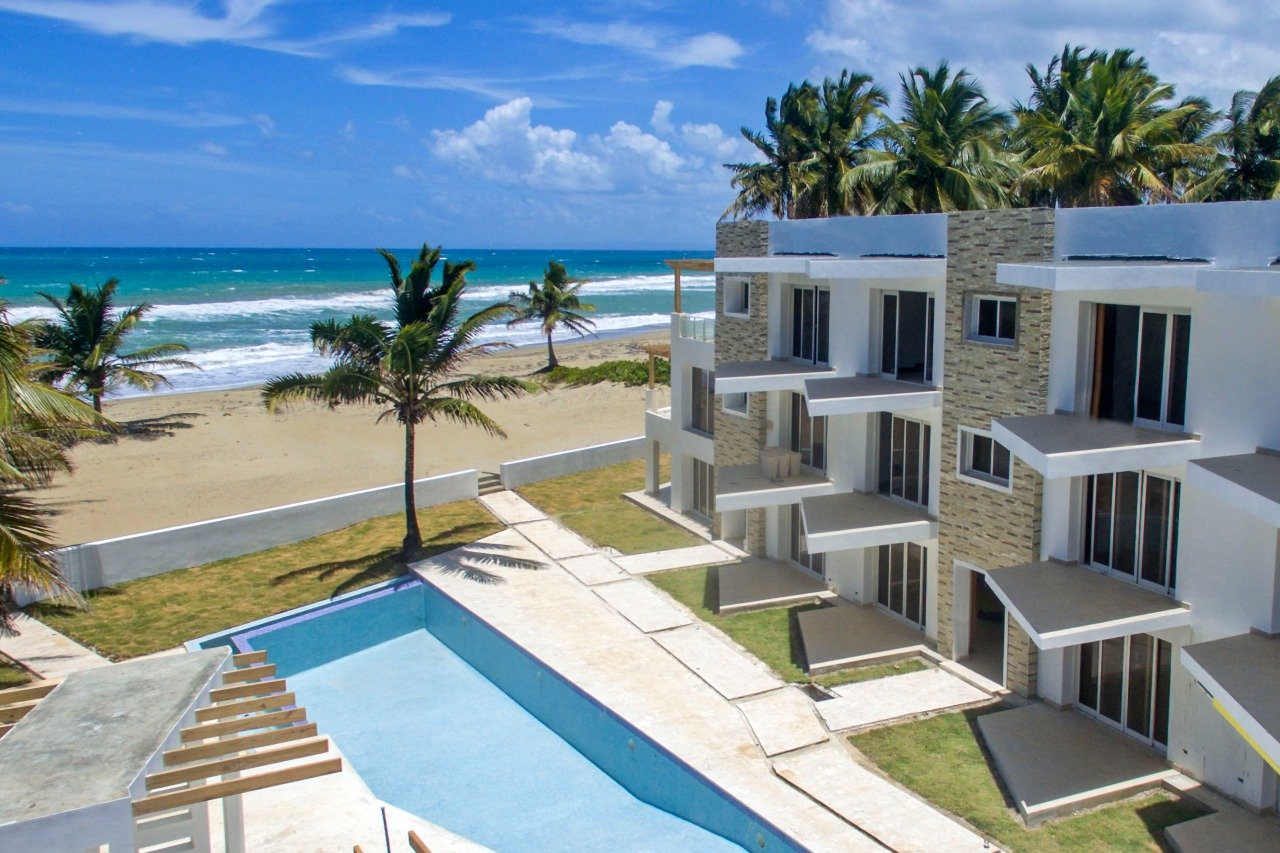 Cristamar Ocean and Condos