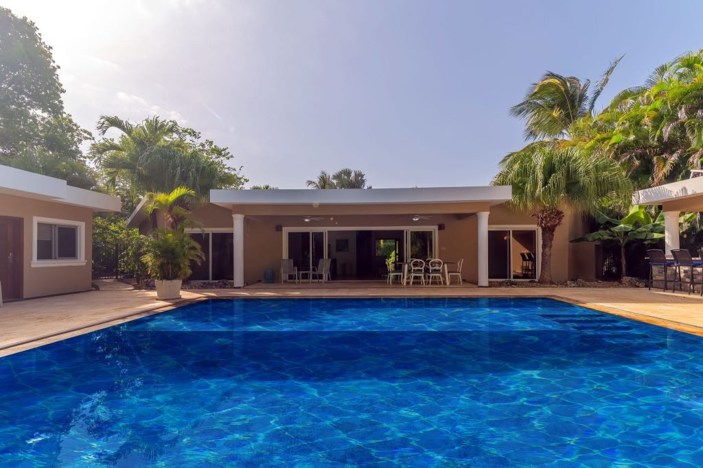 Villa 768 6 Bedroom Home For Sale in Casa Linda Large Pool 01