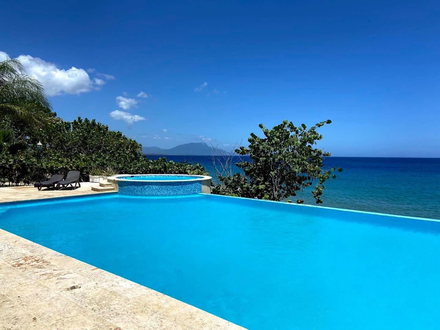 Hispaniola Beach Condos Pool 03