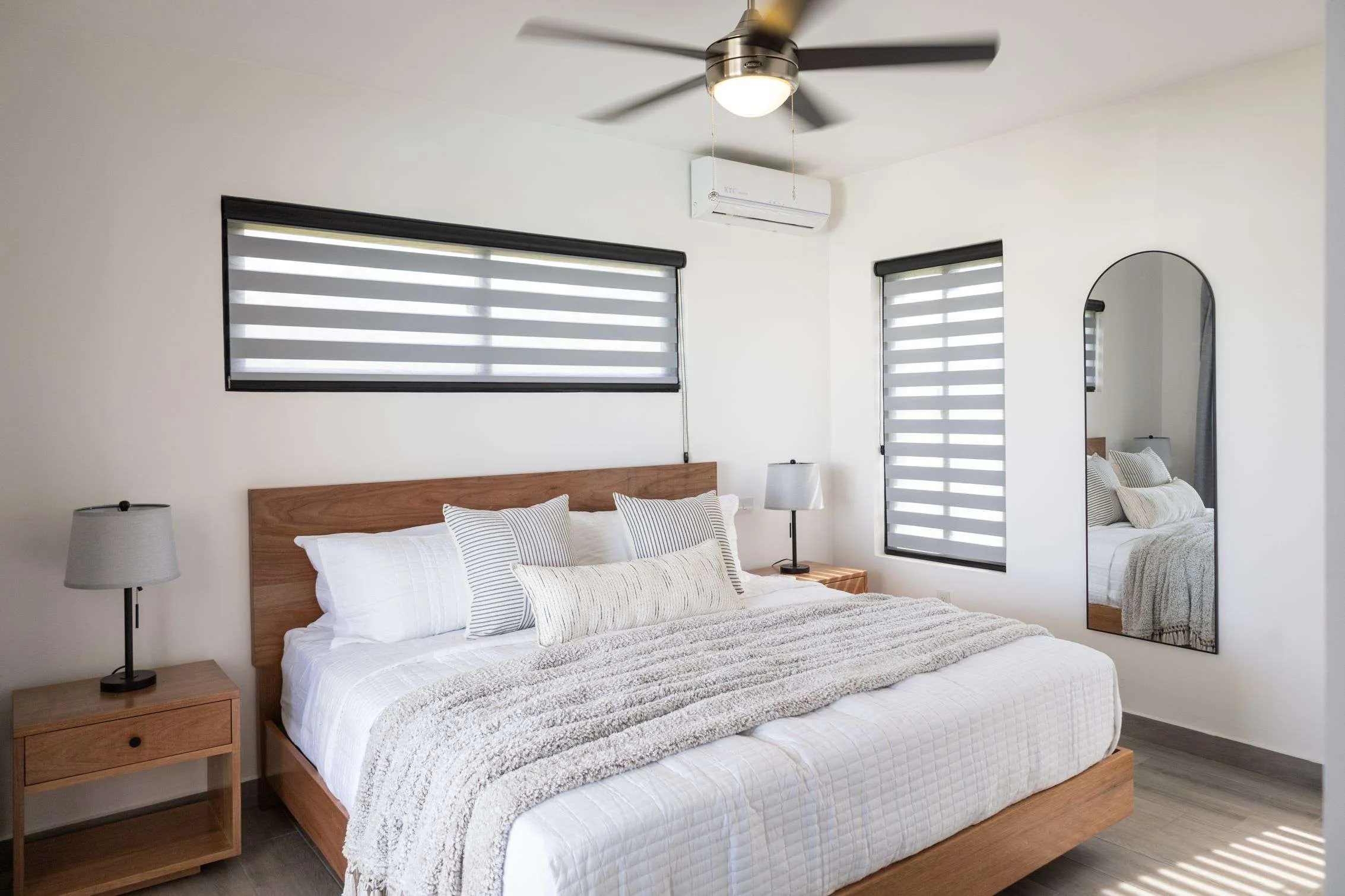 Casa Linda Villa Sunbreeze Bedroom 1