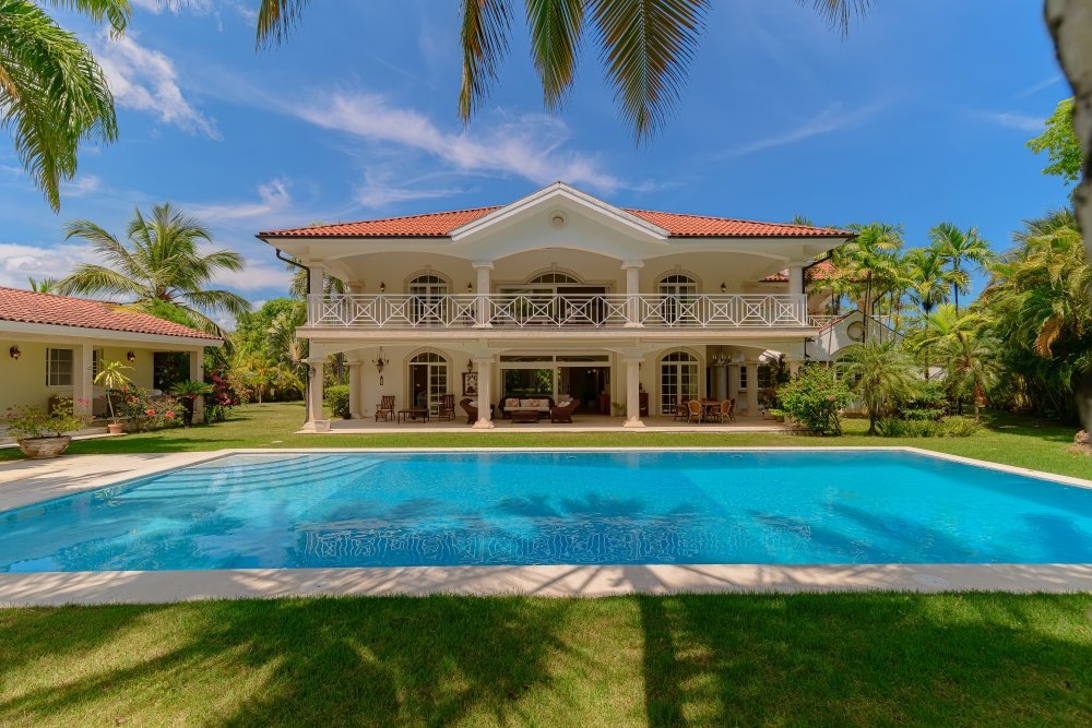 SHR Classic Caribbean Villa Rear View Pool 01