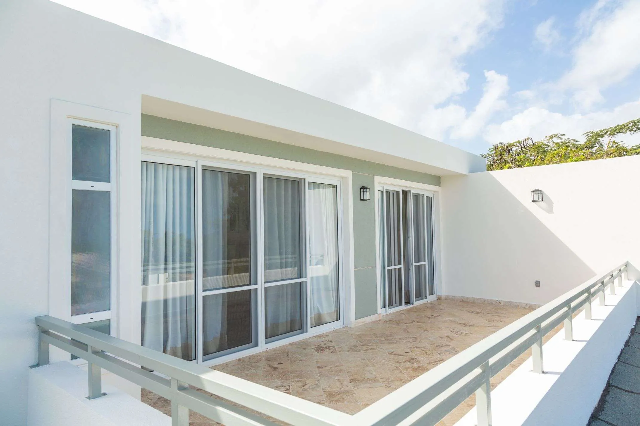 Casa Linda Villa Coral Reef Balcony 01