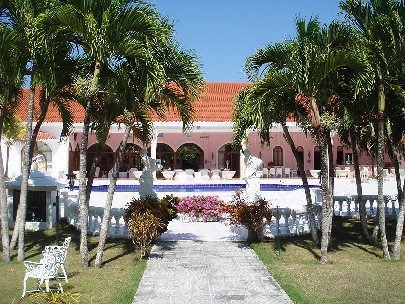SHR Villa Sans Souci Rear View Pool 01